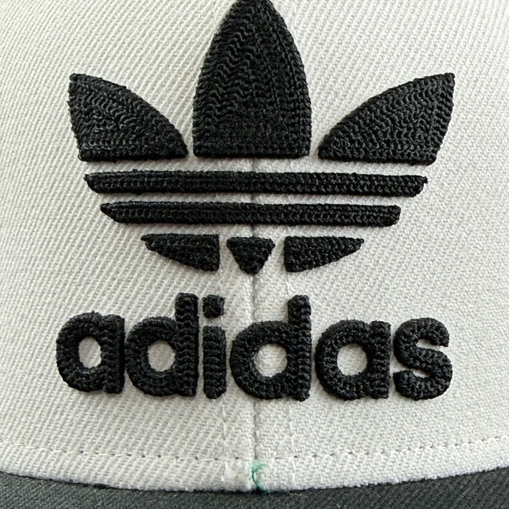 Adidas Originals Trefoil Snapback Hat White Black Flat Brim Cap NJ6LBGJ101494